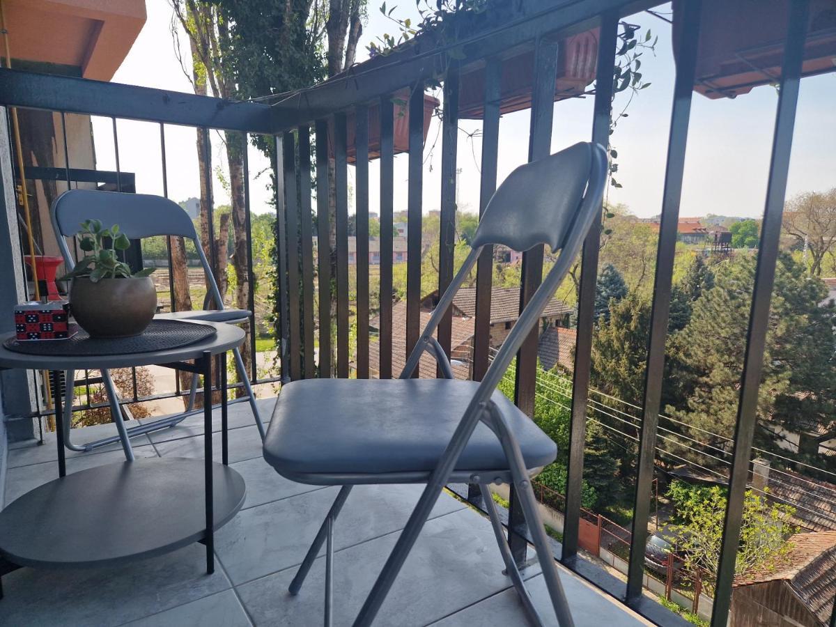 Aparmani Djuric Apartment Subotica Bagian luar foto