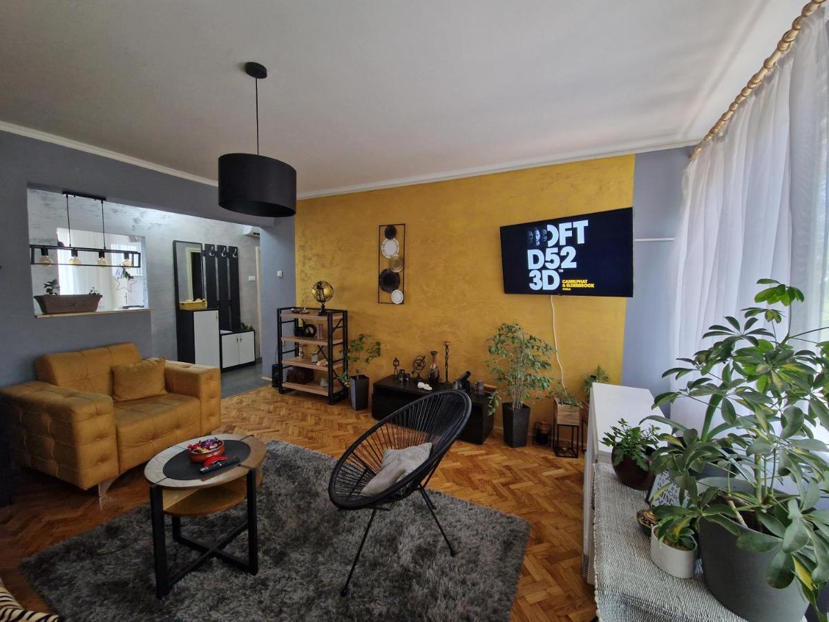 Aparmani Djuric Apartment Subotica Bagian luar foto