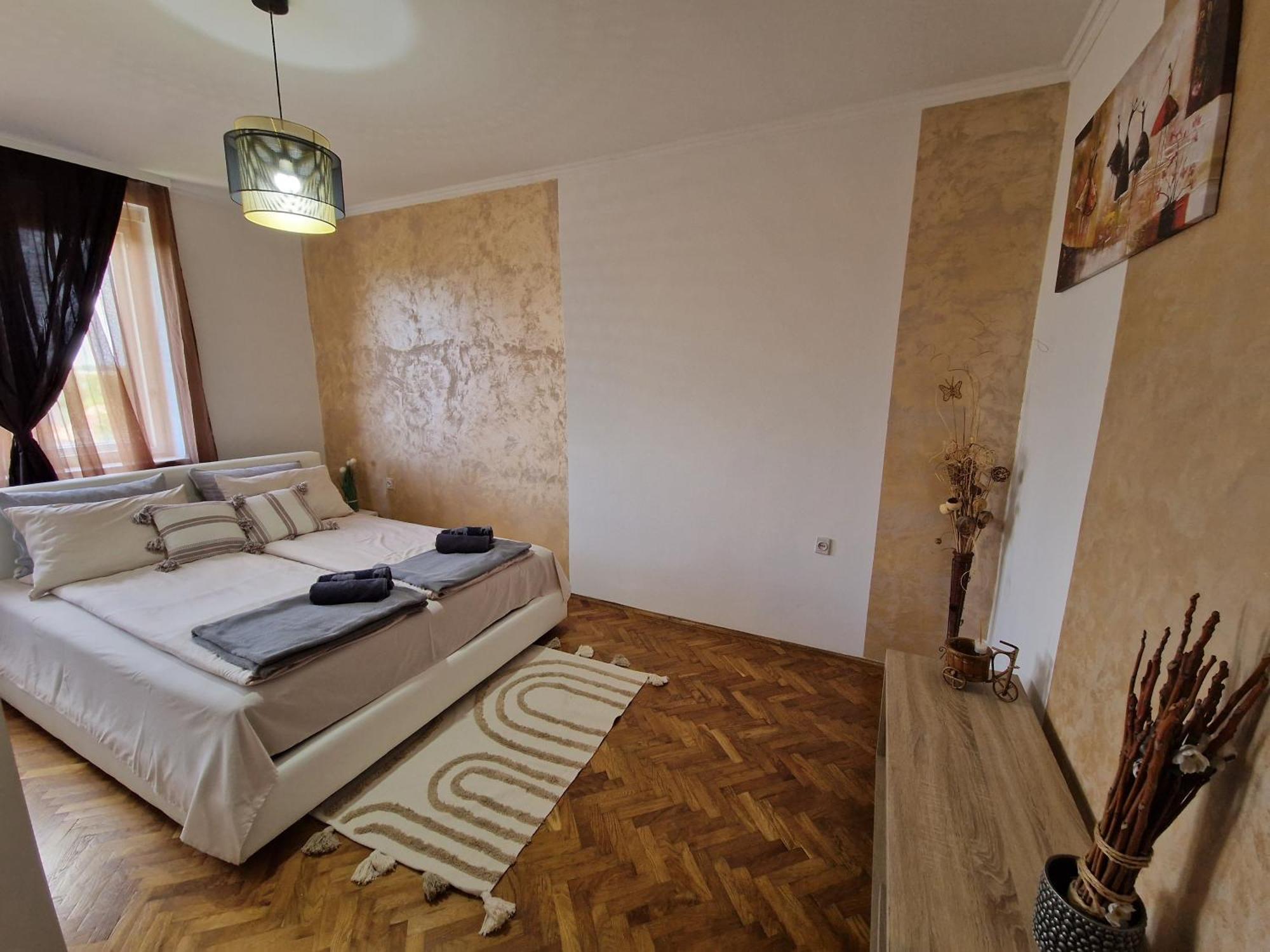 Aparmani Djuric Apartment Subotica Bagian luar foto