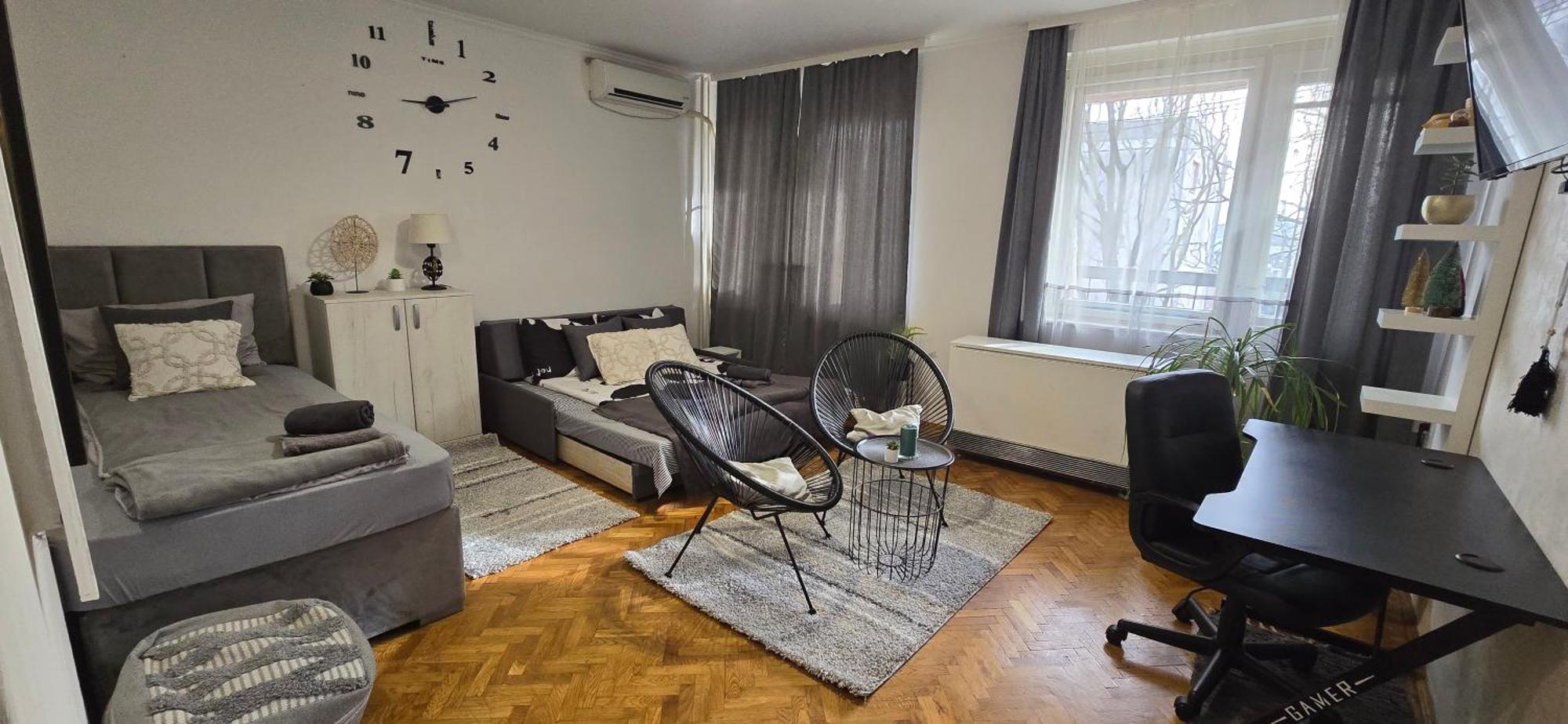 Aparmani Djuric Apartment Subotica Bagian luar foto